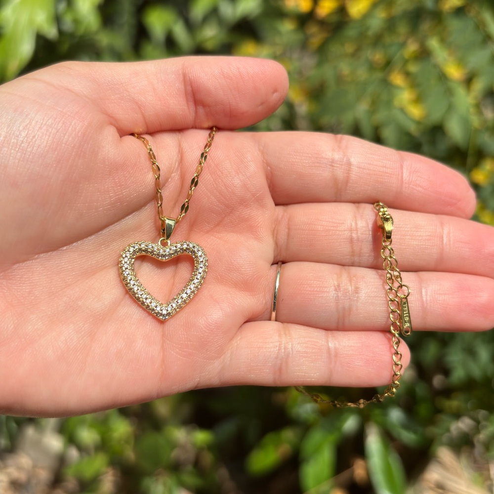 18K Gold Plated Stainless Steel Diamond Heart Necklace
